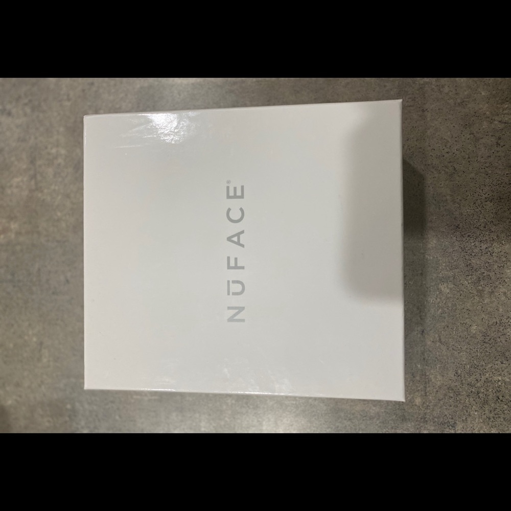 NuFace Trinity Facial Toning Device